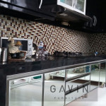 Lemari Dapur Bagian Bawah Dengan Stainless