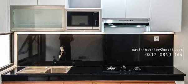 design lemari dapur bentuk i minimalis warna kombinasi di Bintaro id3488