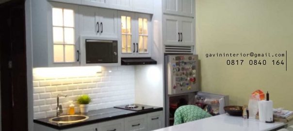 model kitchen set design semi klasik di Bintaro id3491