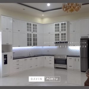 Design Kitchen Set Semi Klasik Putih Kampung Parung Cikasungka Solear Tangerang Banten ID4991P